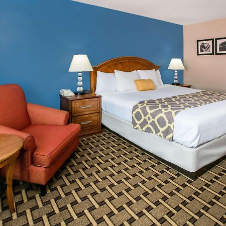 Baymont By Wyndham Lawton Hotel Exterior photo